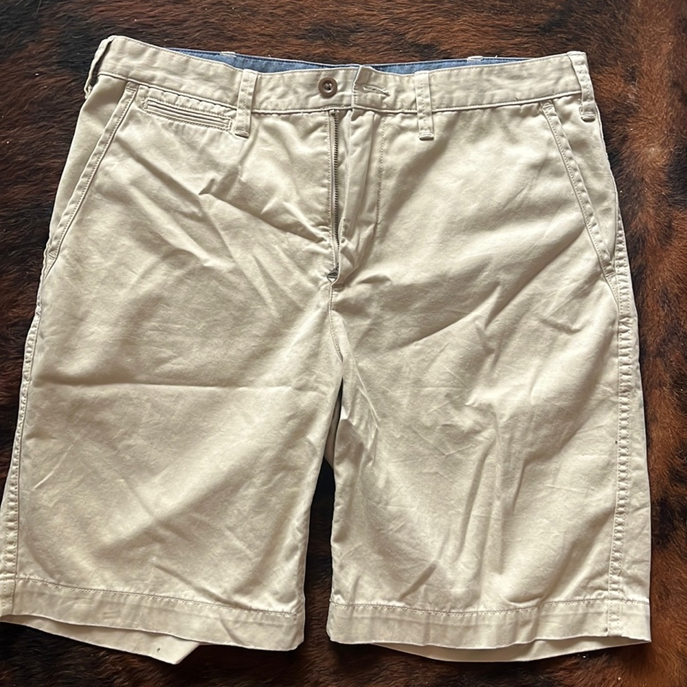 Polo Ralph Lauren -Relaxed Fit. Size 33. Khaki. Worn only twice